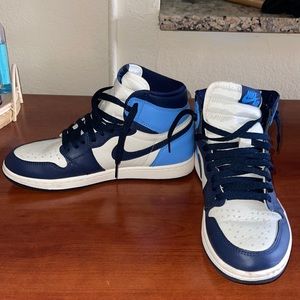 Air Jordan 1 Retro High OG 'Obsidian'